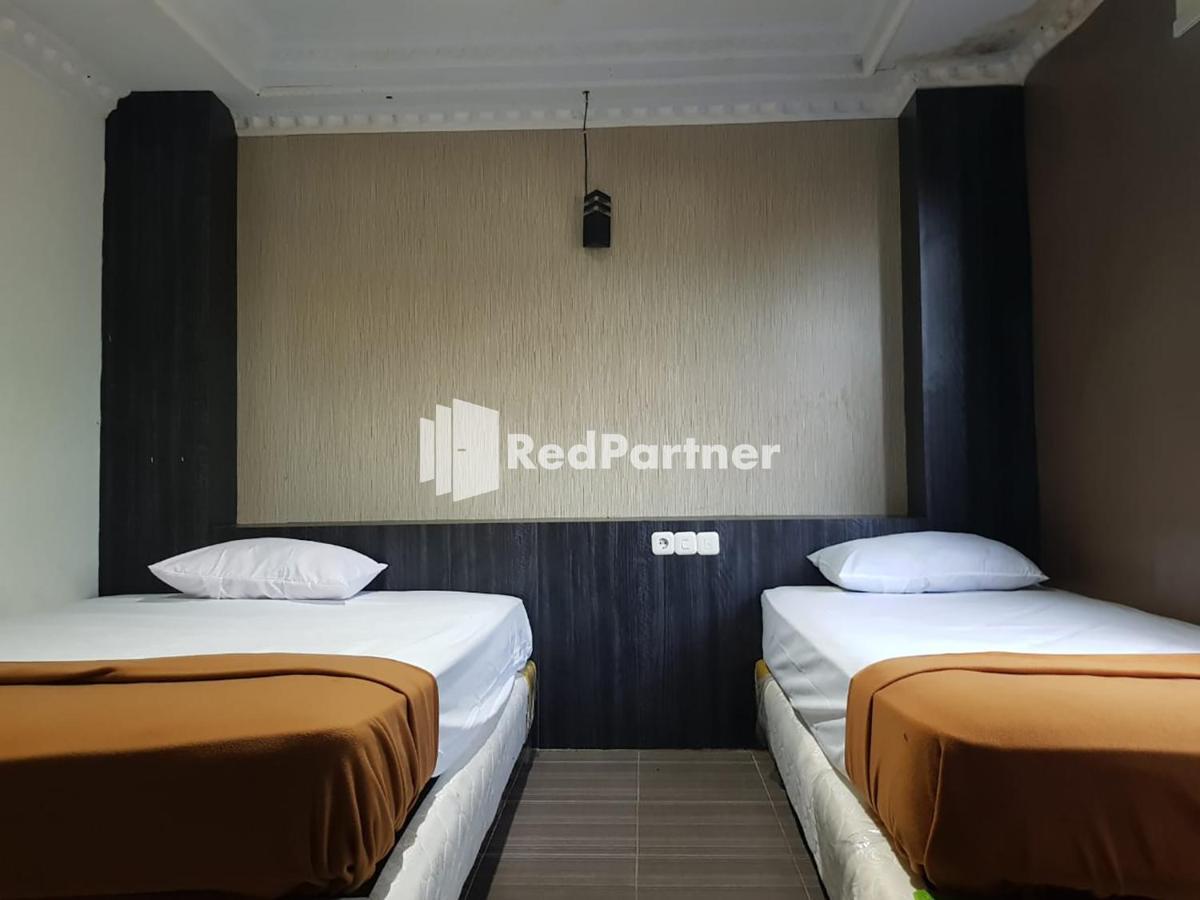 Hotel Ayu Lestari Ternate Redpartner Exterior foto