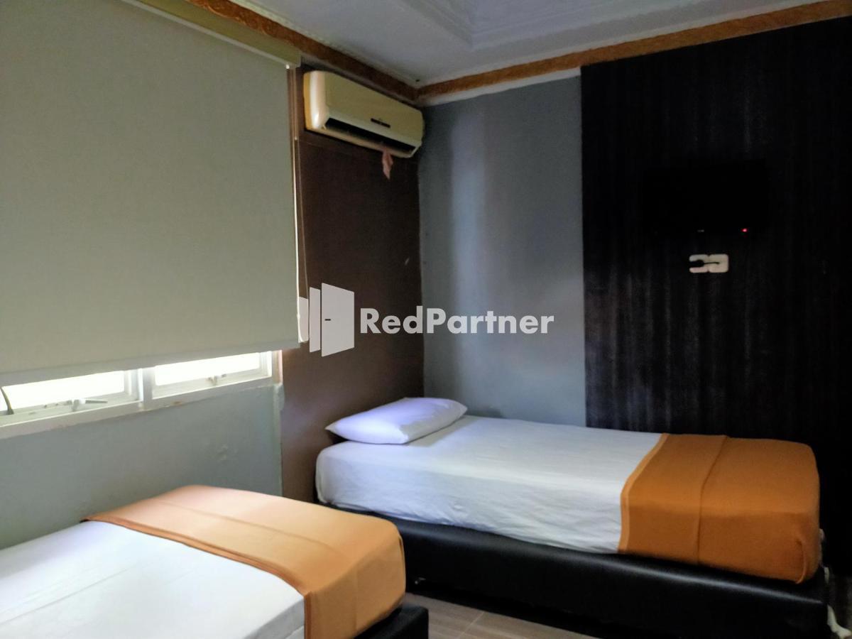 Hotel Ayu Lestari Ternate Redpartner Exterior foto