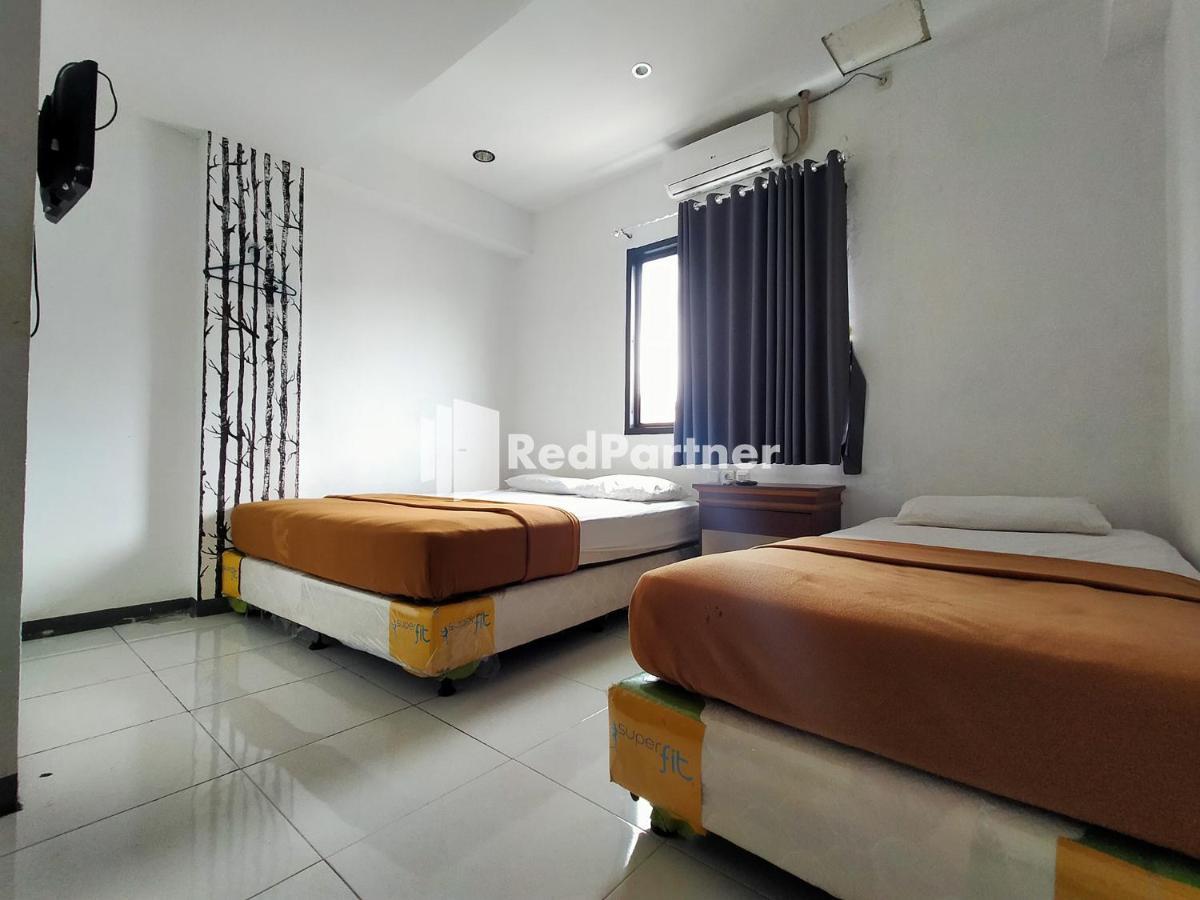 Hotel Ayu Lestari Ternate Redpartner Exterior foto