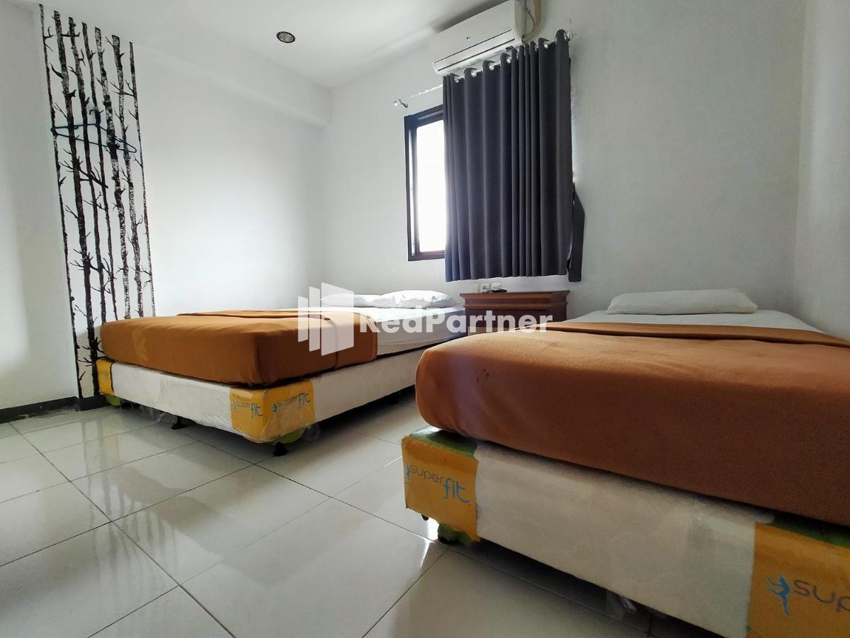 Hotel Ayu Lestari Ternate Redpartner Exterior foto