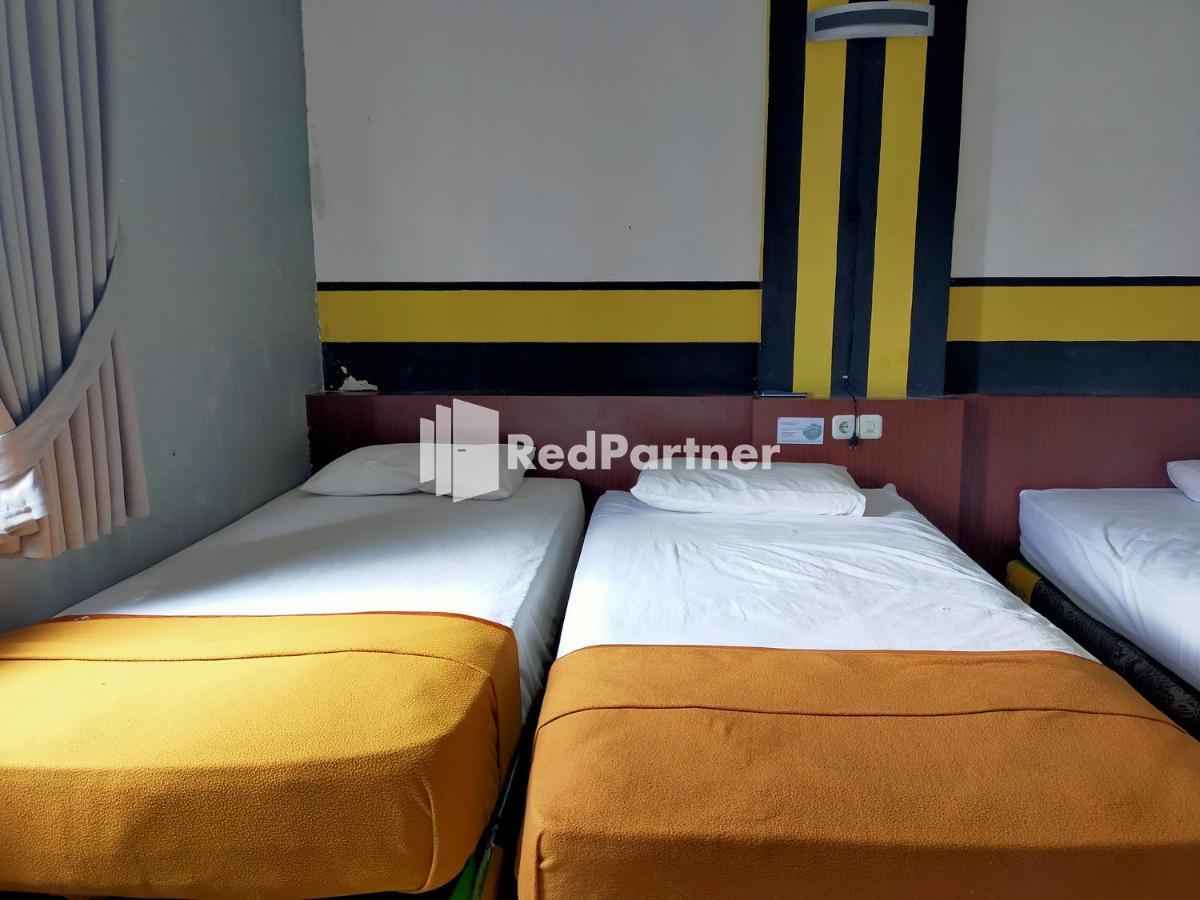 Hotel Ayu Lestari Ternate Redpartner Exterior foto