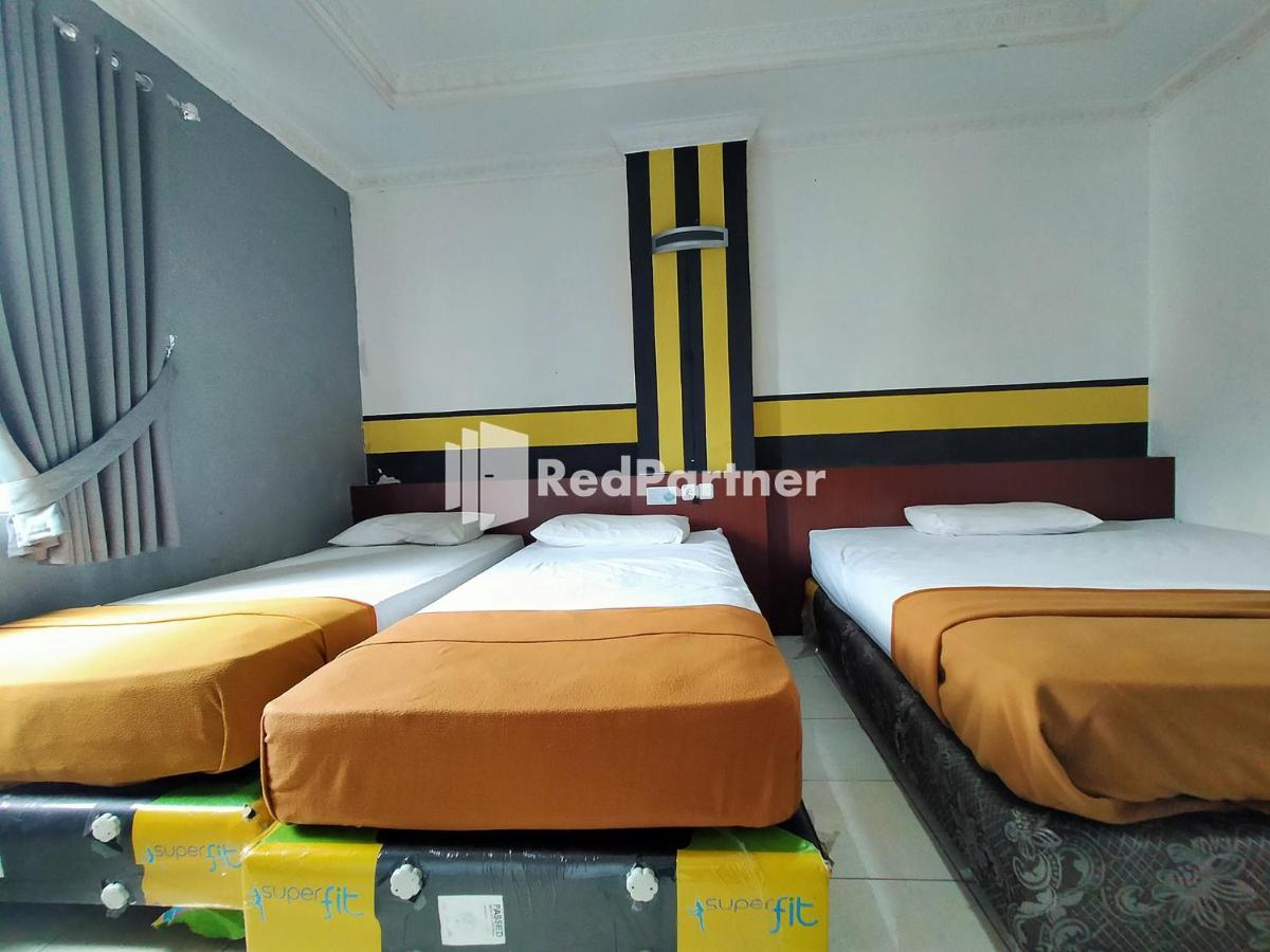 Hotel Ayu Lestari Ternate Redpartner Exterior foto